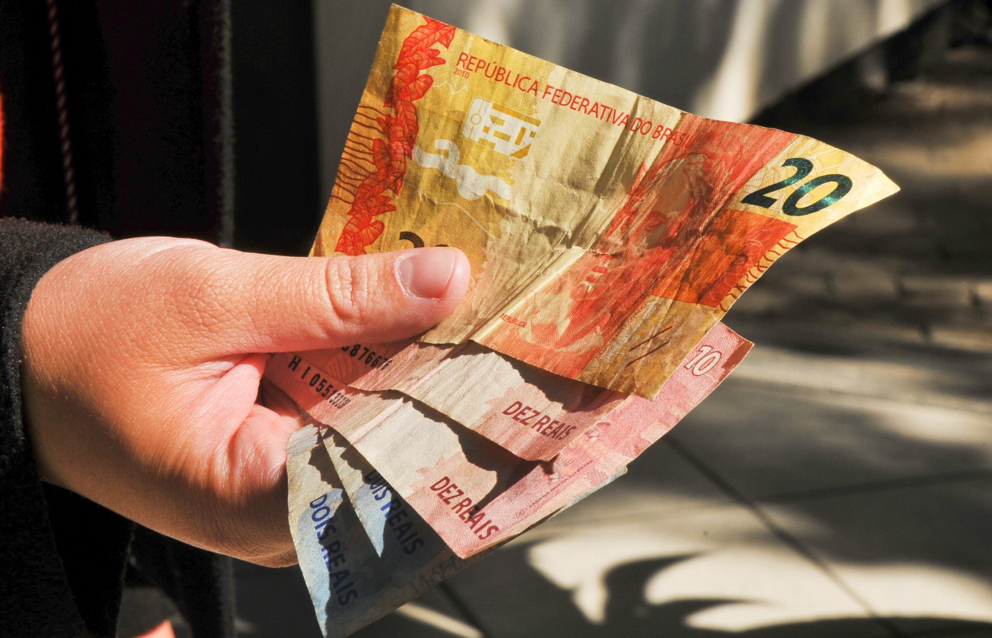 PÉ-DE-MEIA: Saiba quem tem direito à parcela de R$ 200 paga a partir desta segunda-feira (31)