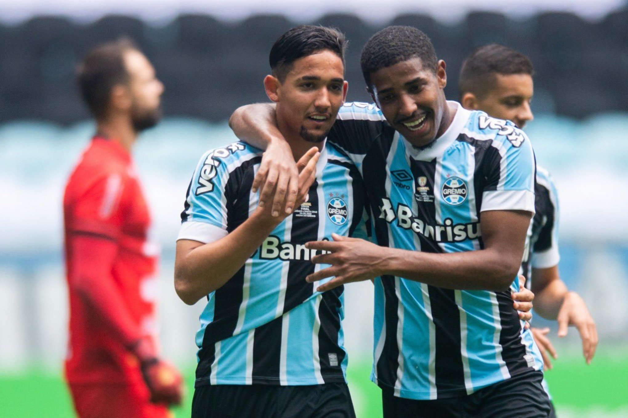 Gremio Goleia O Santa Cruz E Conquista O Bicampeonato Da Recopa Gaucha Gremio Jornal Nh