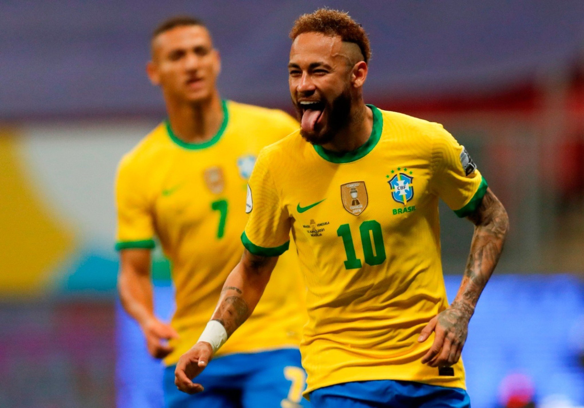 Quem são os jogadores brasileiros mais bem pagos do mundo? Confira o top 10 e a posição de Neymar