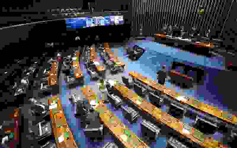 Senadores fecham acordo para votar PEC dos Precatórios no dia 30