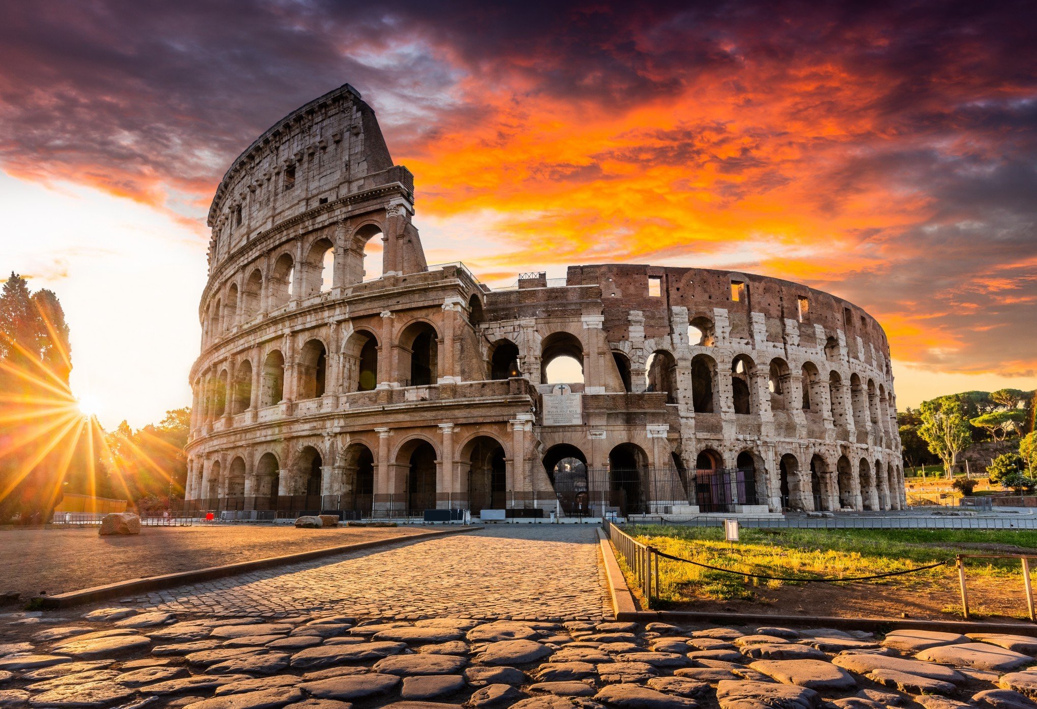 O Coliseu renascendo em Roma - Turismo - Diário de Canoas