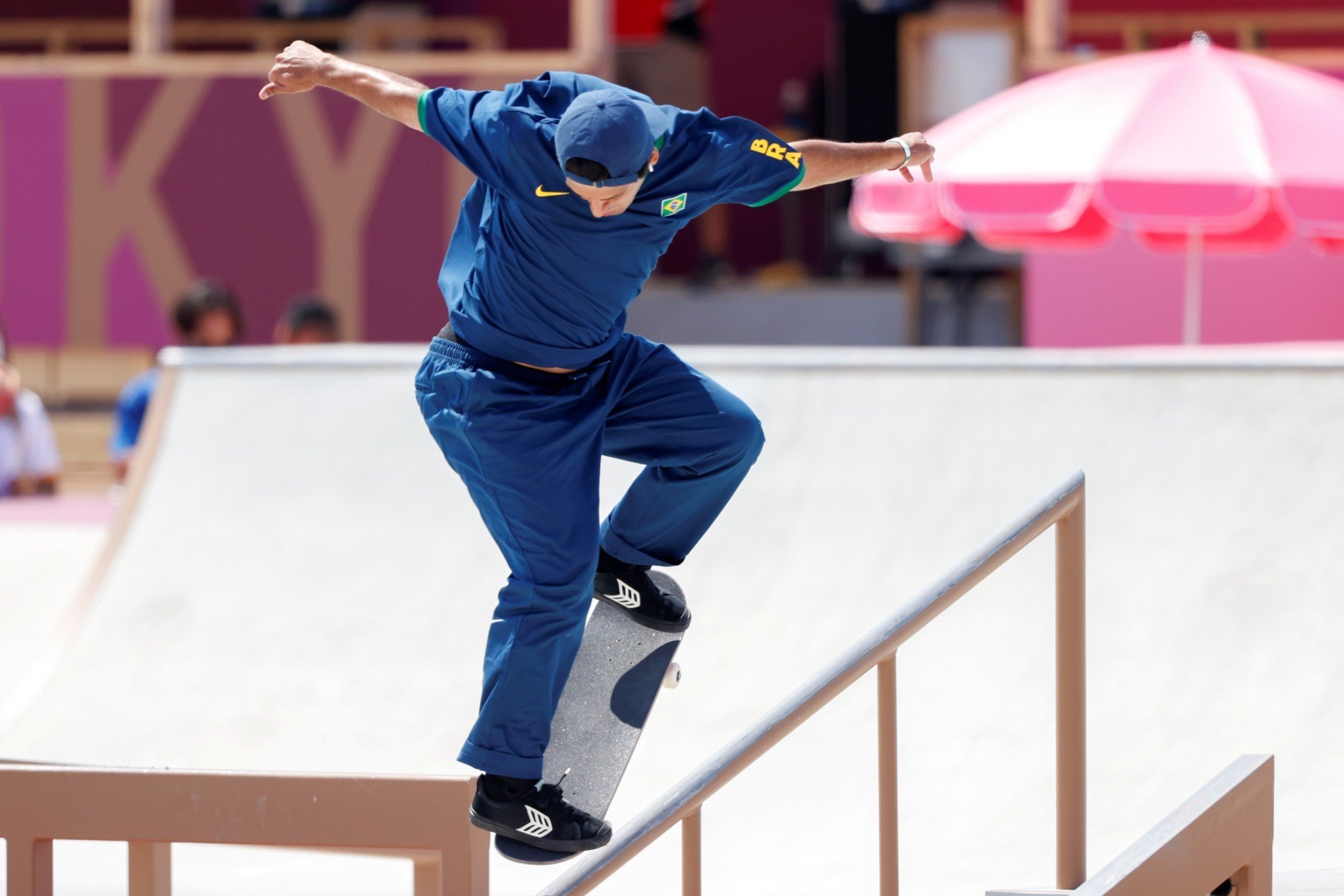 Kelvin Hoefler, do skate, garante a 1ª medalha do Brasil nos Jogos