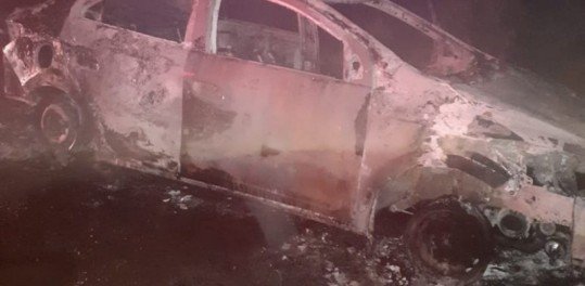 Homem foi carbonizado no porta-malas em Taquara após roubo de carro de mulher em Canoas - Vimarsana News