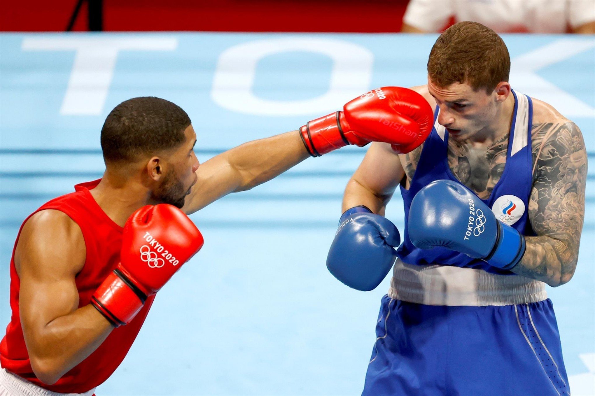 Hebert Conceição derrota russo e chega na final olímpica do boxe