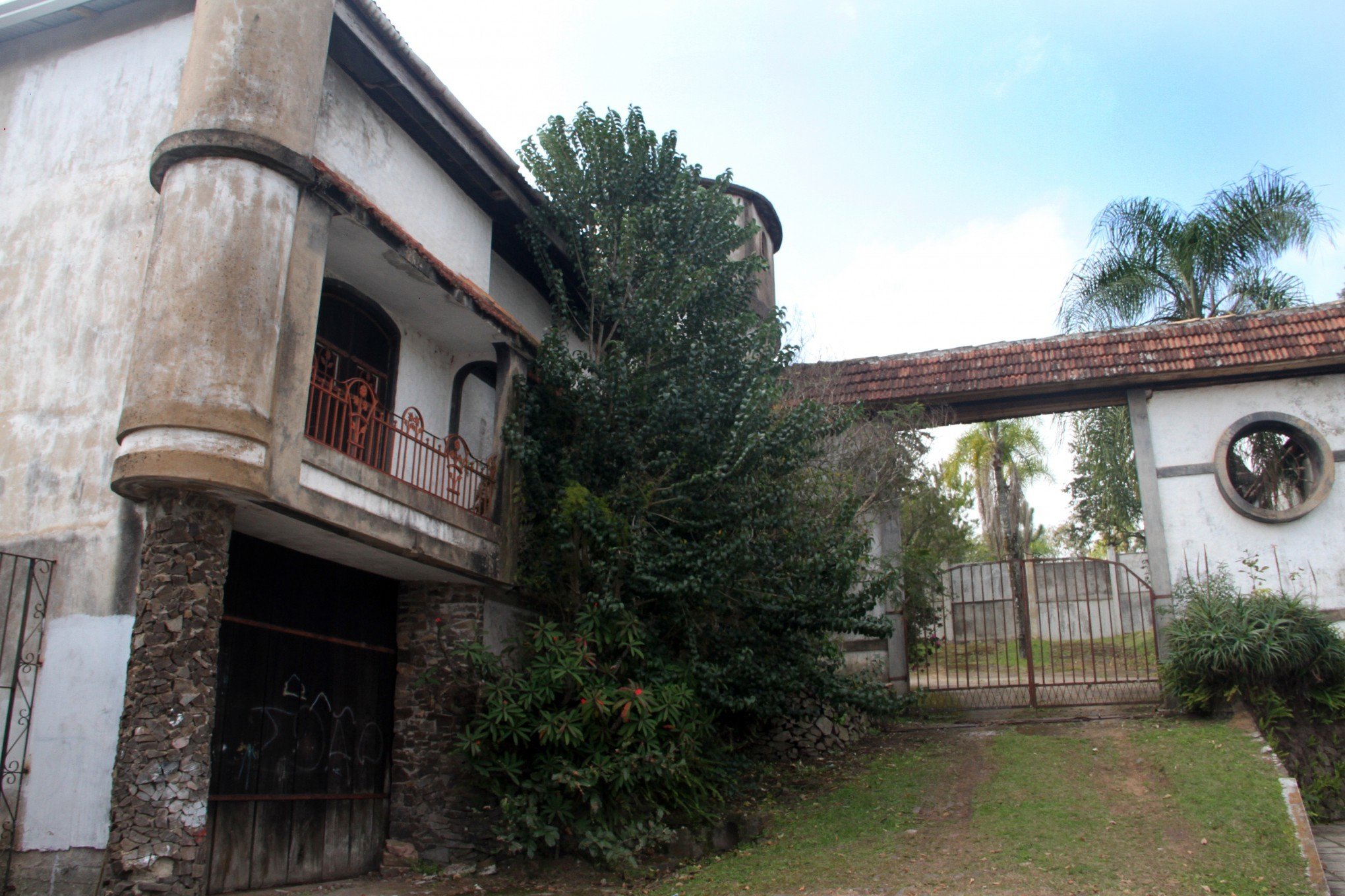 Tesouros bem guardados. – Carros Antigos