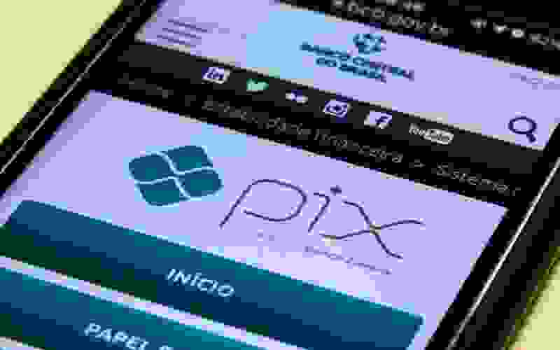 Pix é o pagamento instantâneo brasileir criado pelo Banco Central