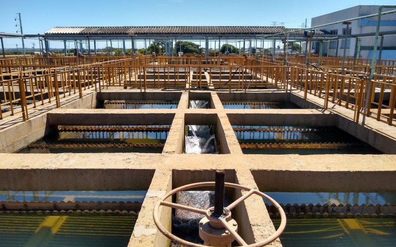 Corsan opera os serviços de água e esgoto em 317 municípios do Rio Grande do Sul