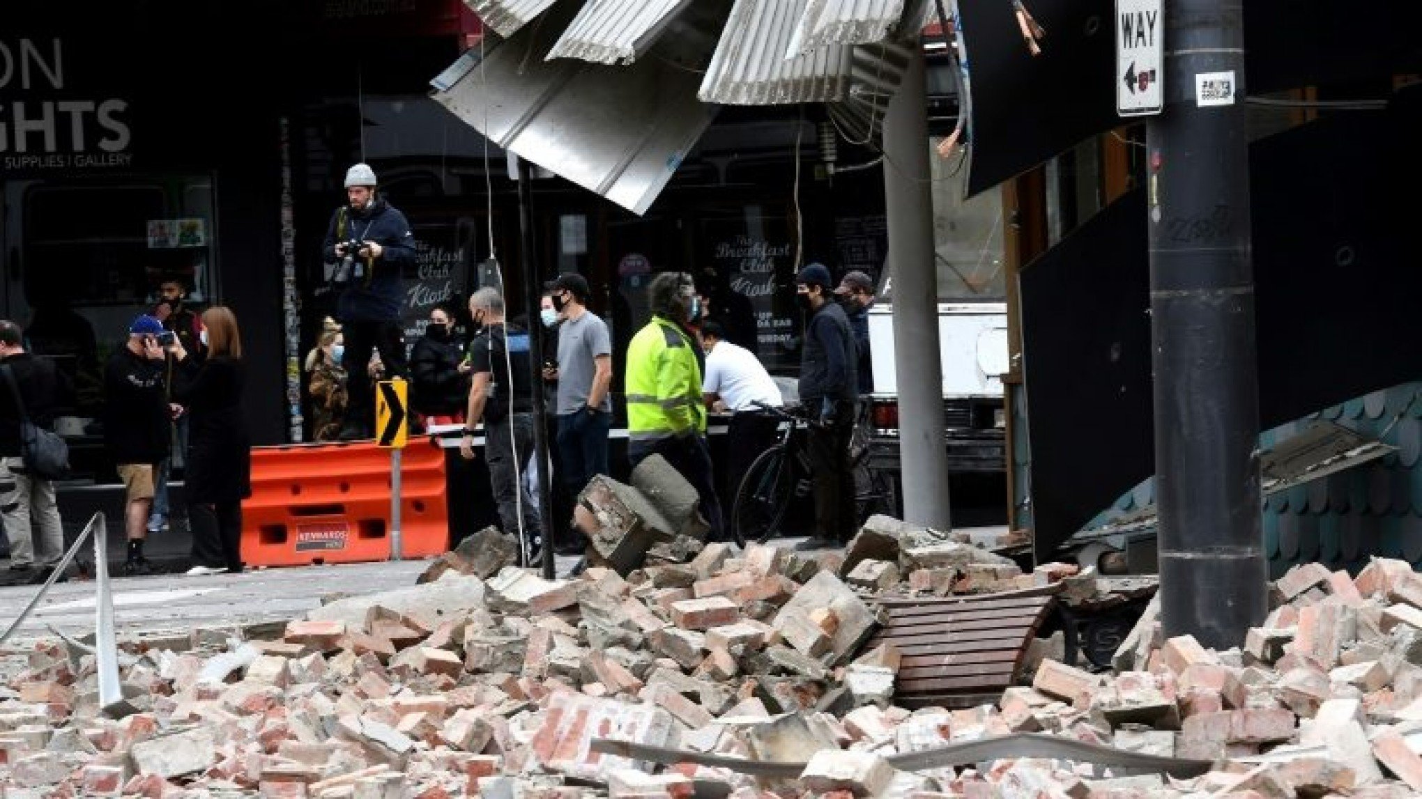Terremoto de magnitude 5,9 provoca pânico em Melbourne, na Austrália Mundo Jornal NH Terremoto de magnitude 5,9 provoca pânico em Melbourne, na Austrália Mundo Jornal NH