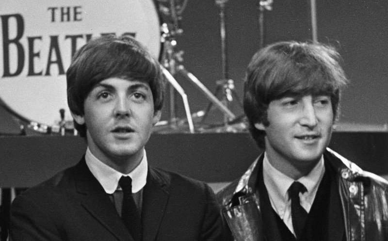 Paul McCartney revela origem de verso de Yesterday e arrependimento por conversa com mãe dele
