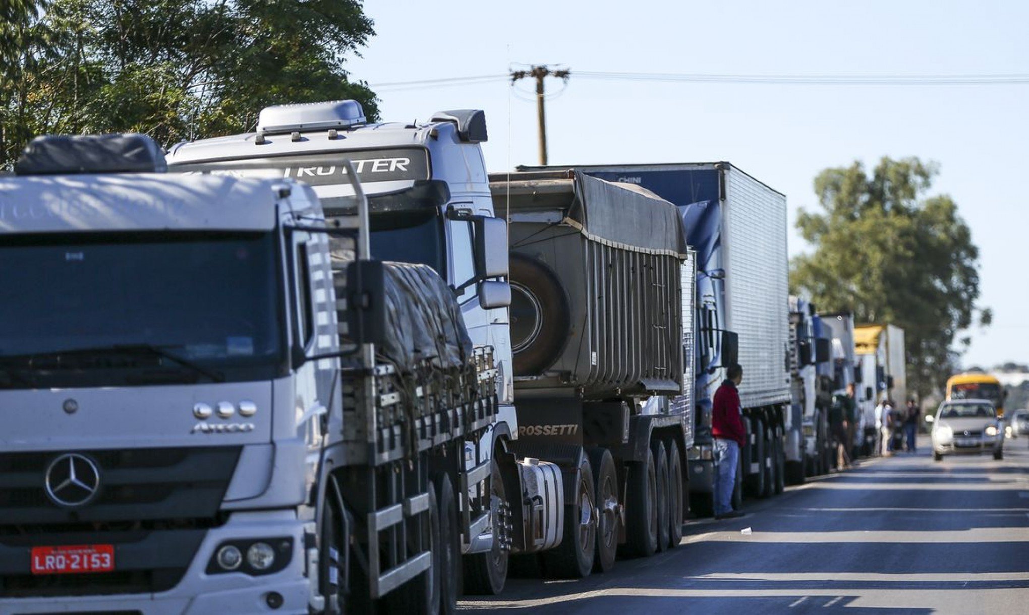Greve dos caminhoneiros: Entidades do setor definem prazo para as negociações; estado de greve continua