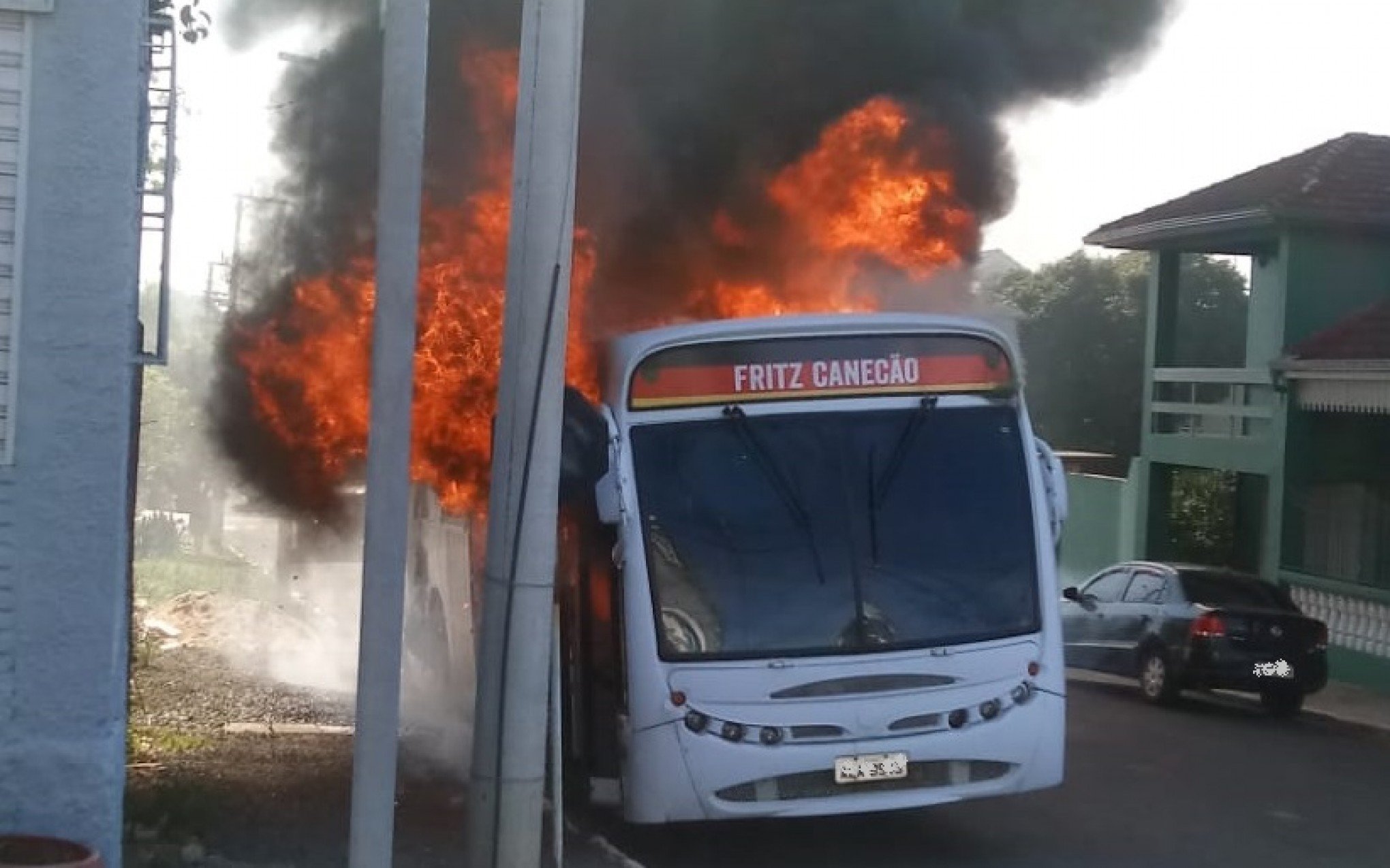 Ônibus do Atlético-PB pega fogo em viagem, mas delegação sai ilesa, atlético-pb