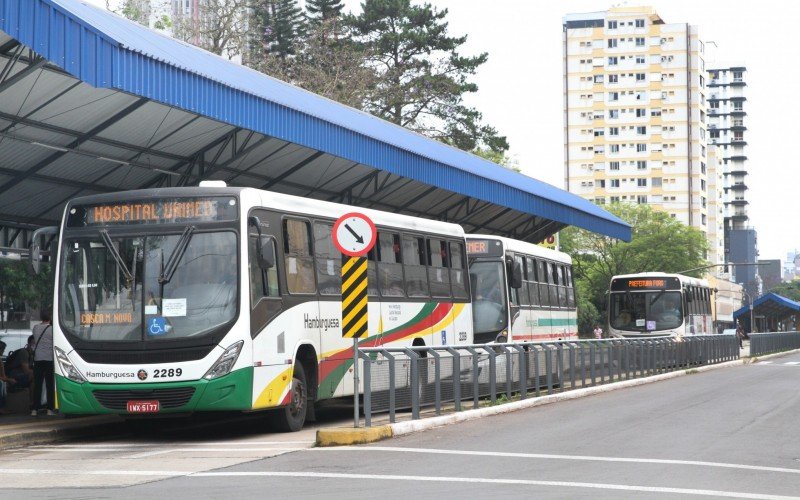 Inconsistências nas propostas devem atrasar licitação do transporte coletivo de Novo Hamburgo