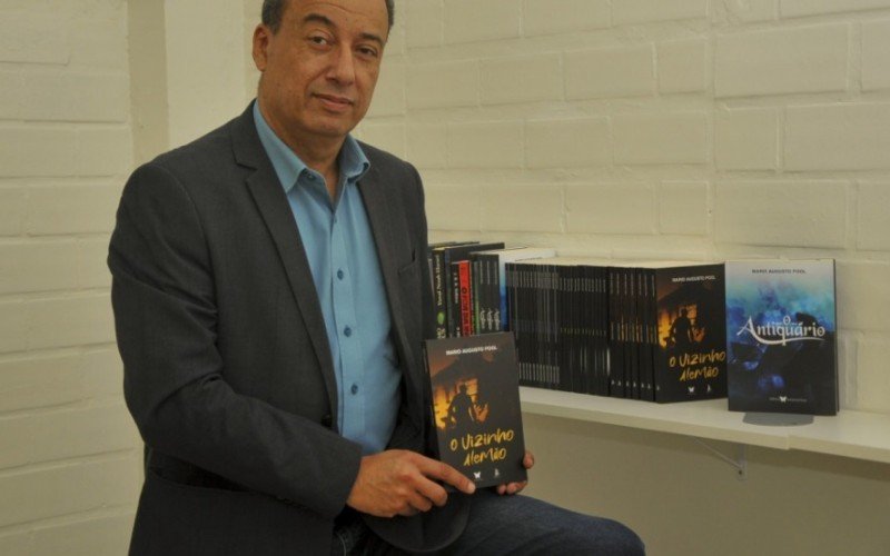 Der Autor ist Mario Augusto Pool, nominiert für den Jabuti-Preis in Jugendliteratur – Kanu