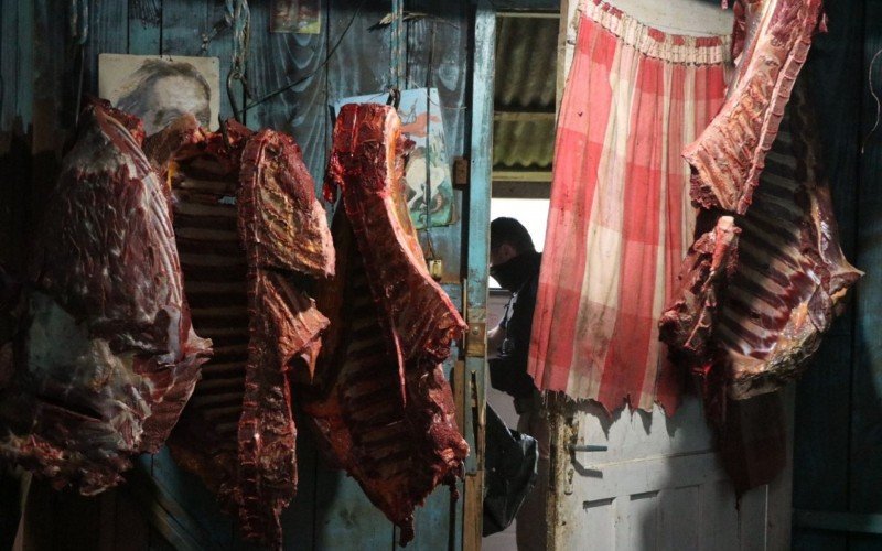 Ministério Público investiga caso de venda de hambúrgueres com carne de cavalo | abc+