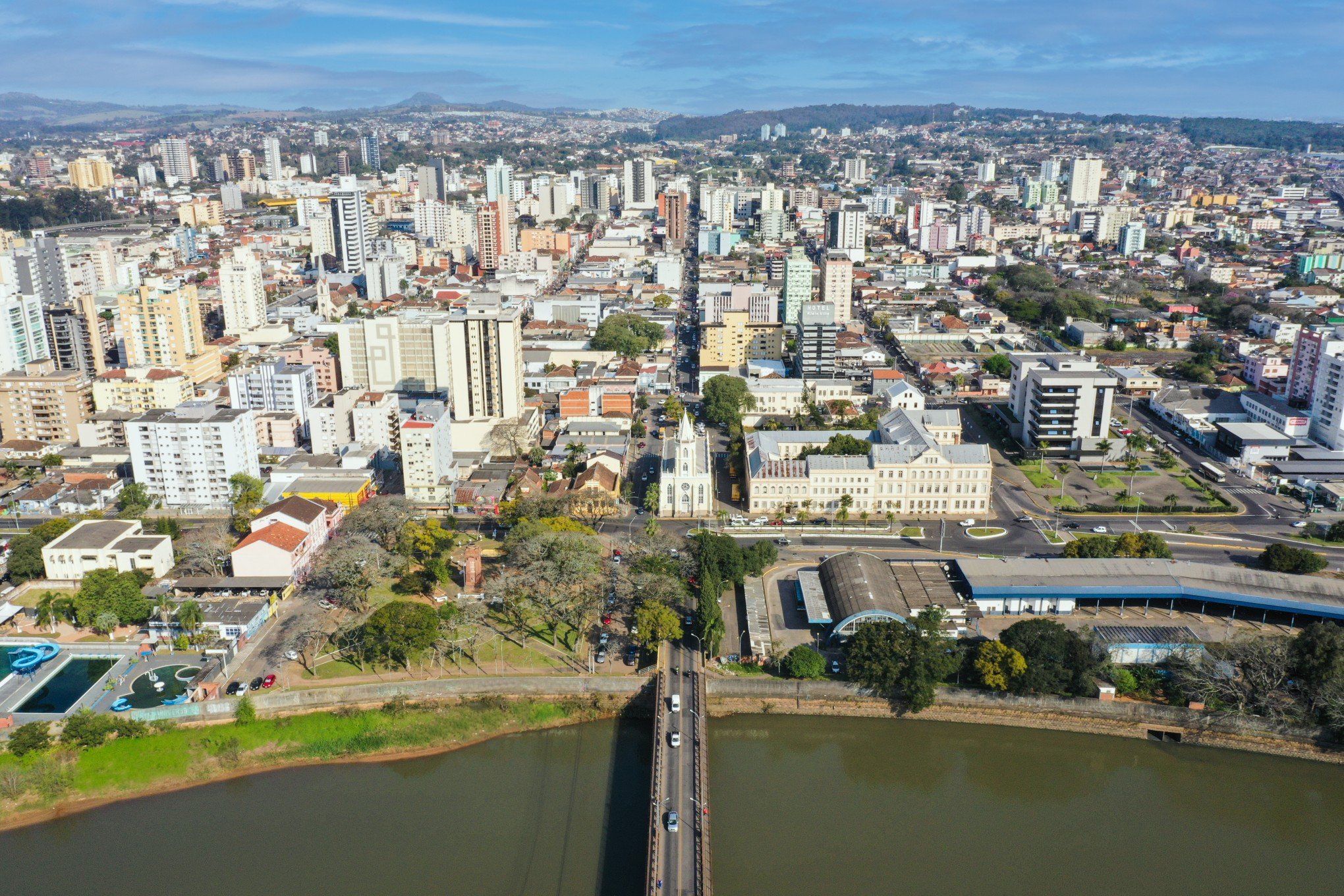 Instituto de Assistência e Pesquisa em Educação e Saúde - IAPES