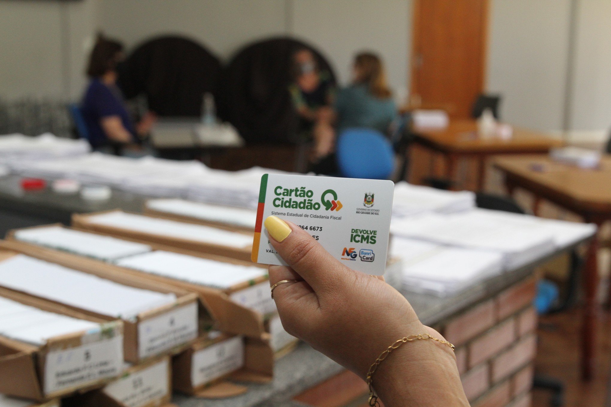 Estudantes que participam do programa Todo Jovem na Escola têm prazo curto para retirar o Cartão Cidadão