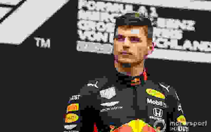 Max Verstappen foi campeão da temporada após prova emocionante em Abu Dhabi