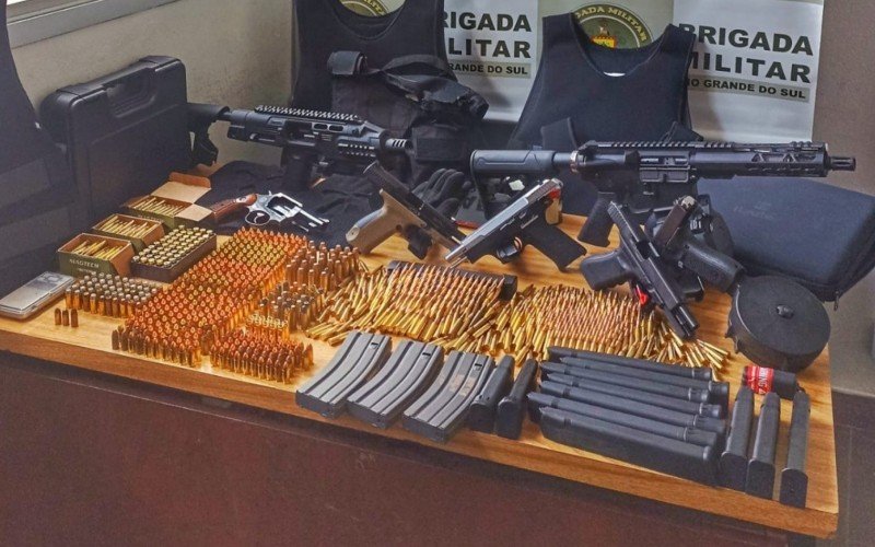 Miniatura MP5 Arsenal Guns - Casa Caça e Pesca do Rio