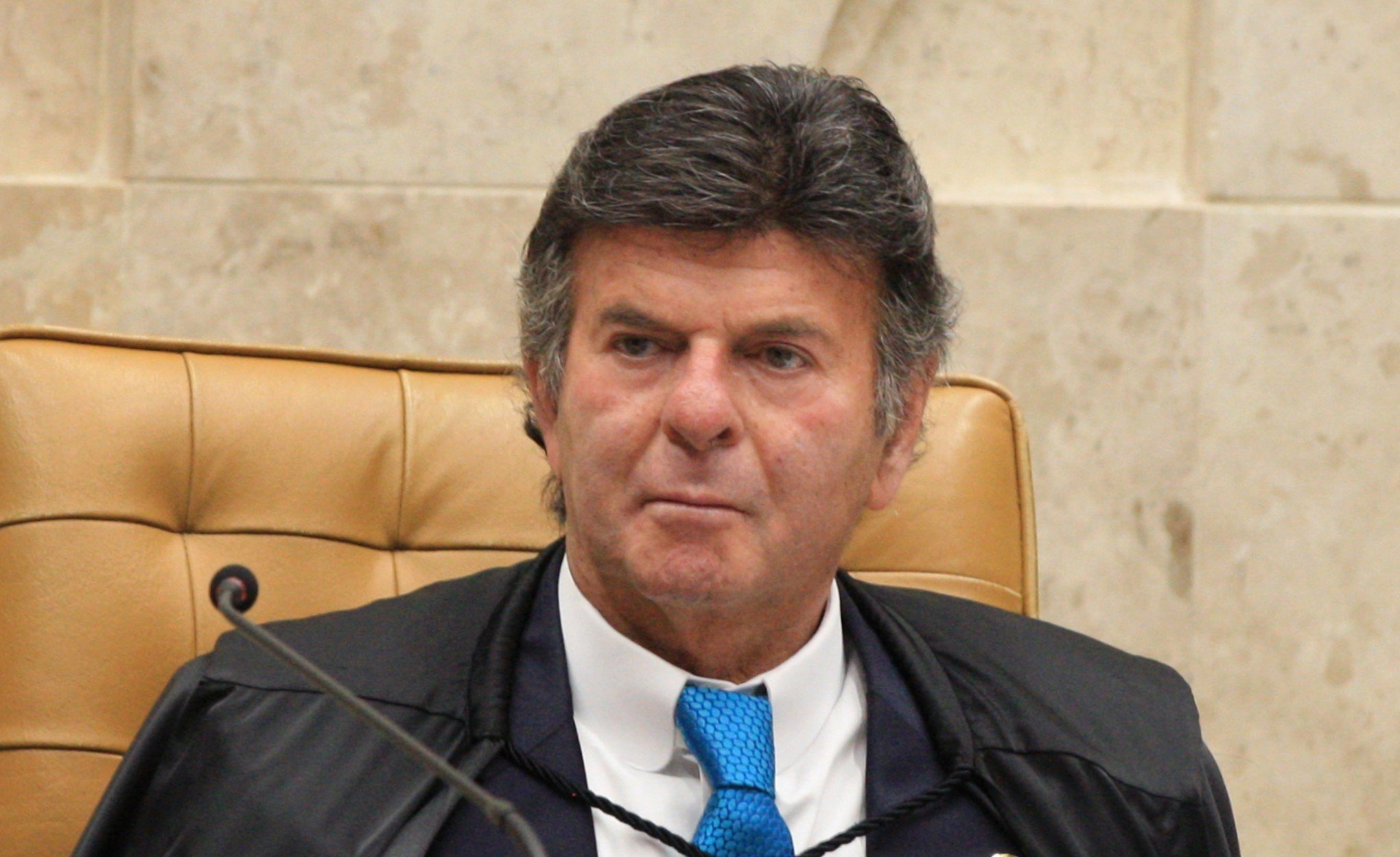 Fux diverge sobre medidas cautelares a Bolsonaro e afirma que não há "provas concretas" de fuga
