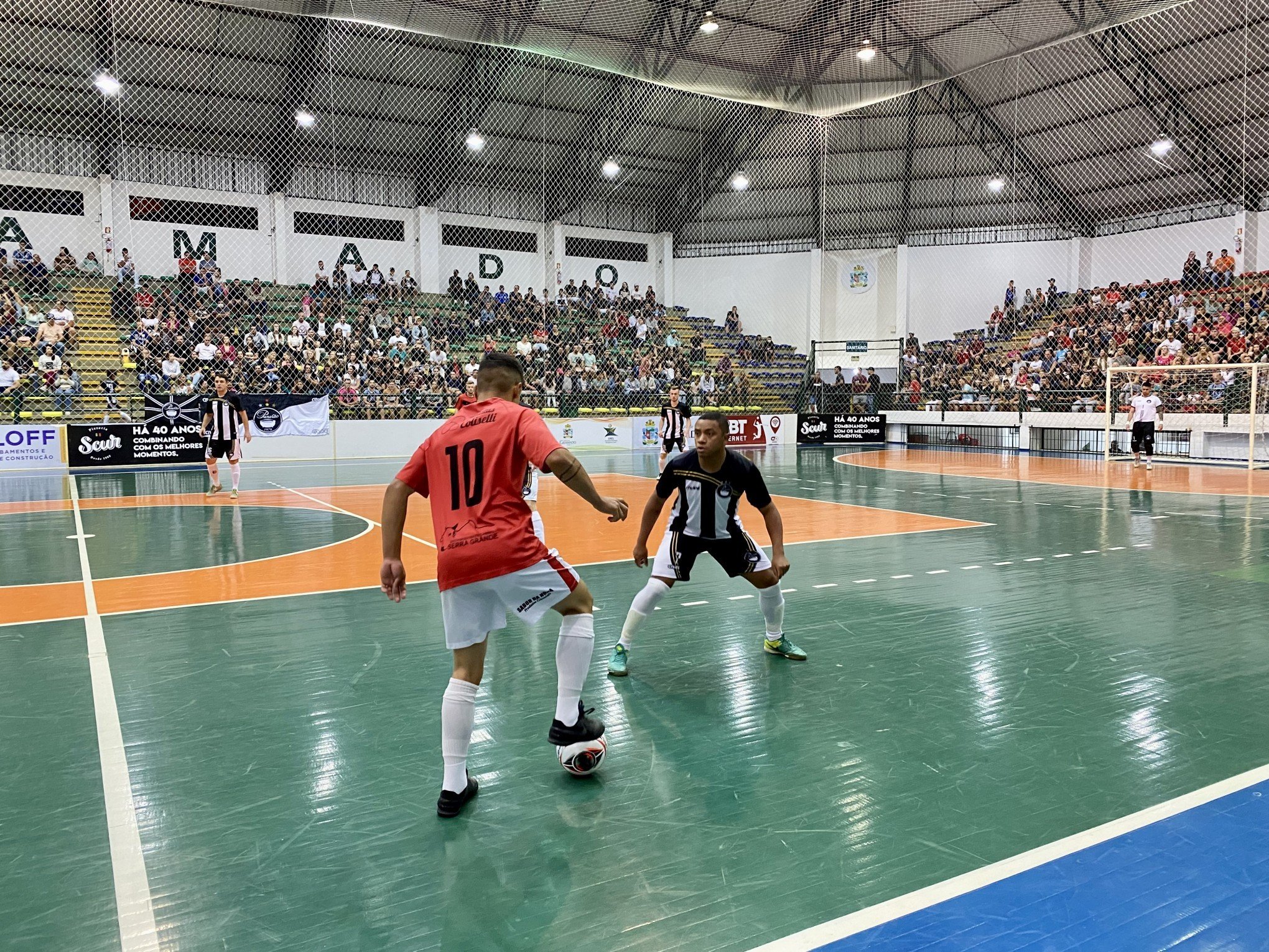 Competições de futsal da Segundona e Veteranos iniciam nesta semana em Gramado