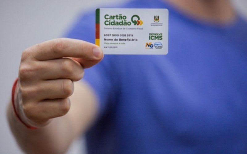  Beneficiados recebem o auxílio de R$ 2,5 mil e o valor é pago pelo Cartão Cidadão estadual | abc+