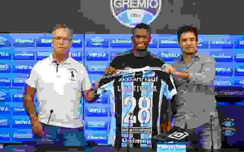 Orejuela foi apresentado nesta quinta no Grêmio