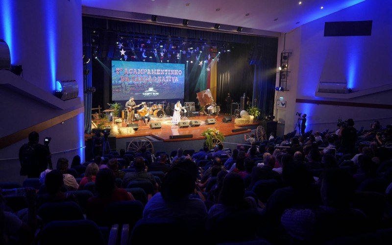 Teatro do CEI terá música gospel | Jornal NH
