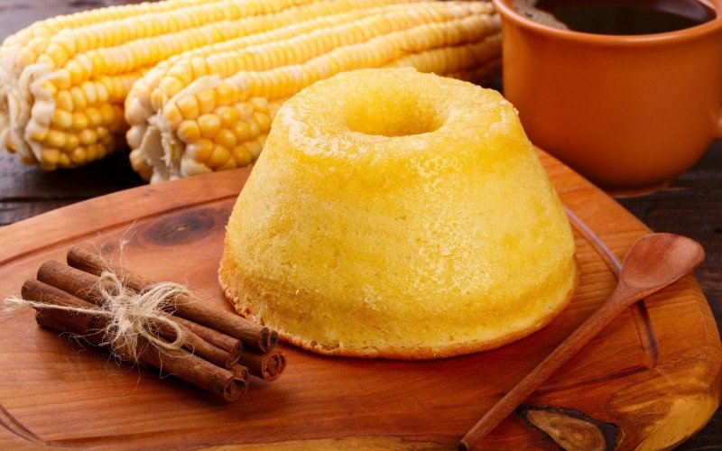 Bolo de milho está entre os alimentos consumidos nas festas de São João | abc+
