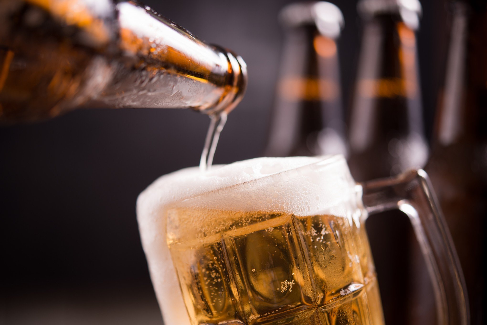 Consumo de álcool interfere no ganho de massa muscular?, saúde