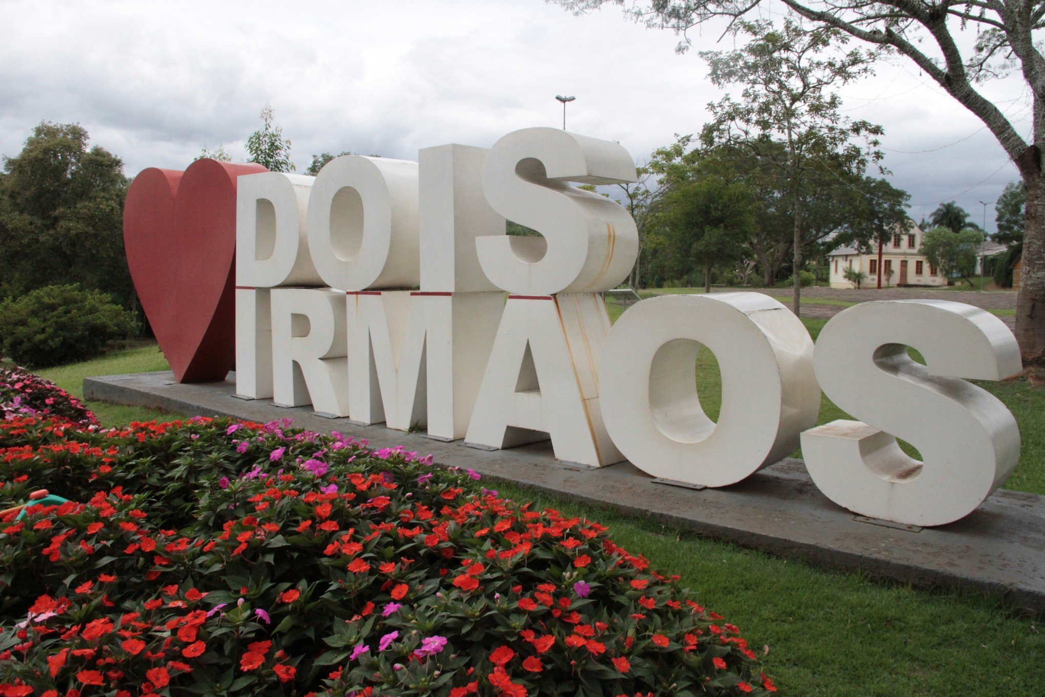 Dois Irmãos terá evento gratuito no Parcão neste domingo à tarde