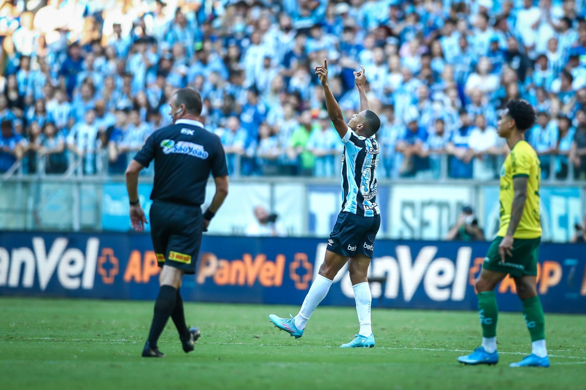 Grêmio vence o Ypiranga e encontra o Inter na semifinal - Grêmio - Diário  de Canoas