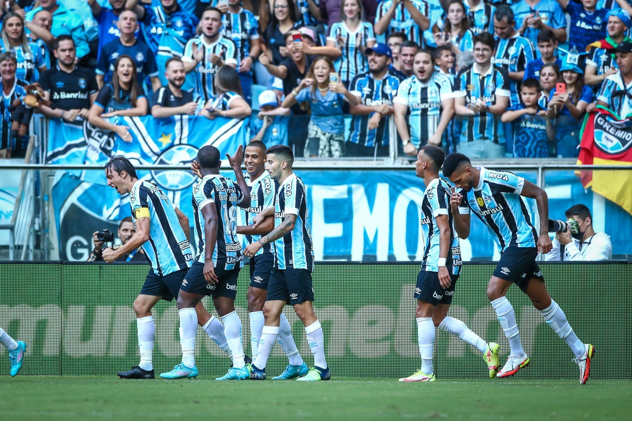 Grêmio vence o Ypiranga e encontra o Inter na semifinal - Grêmio - Diário  de Canoas