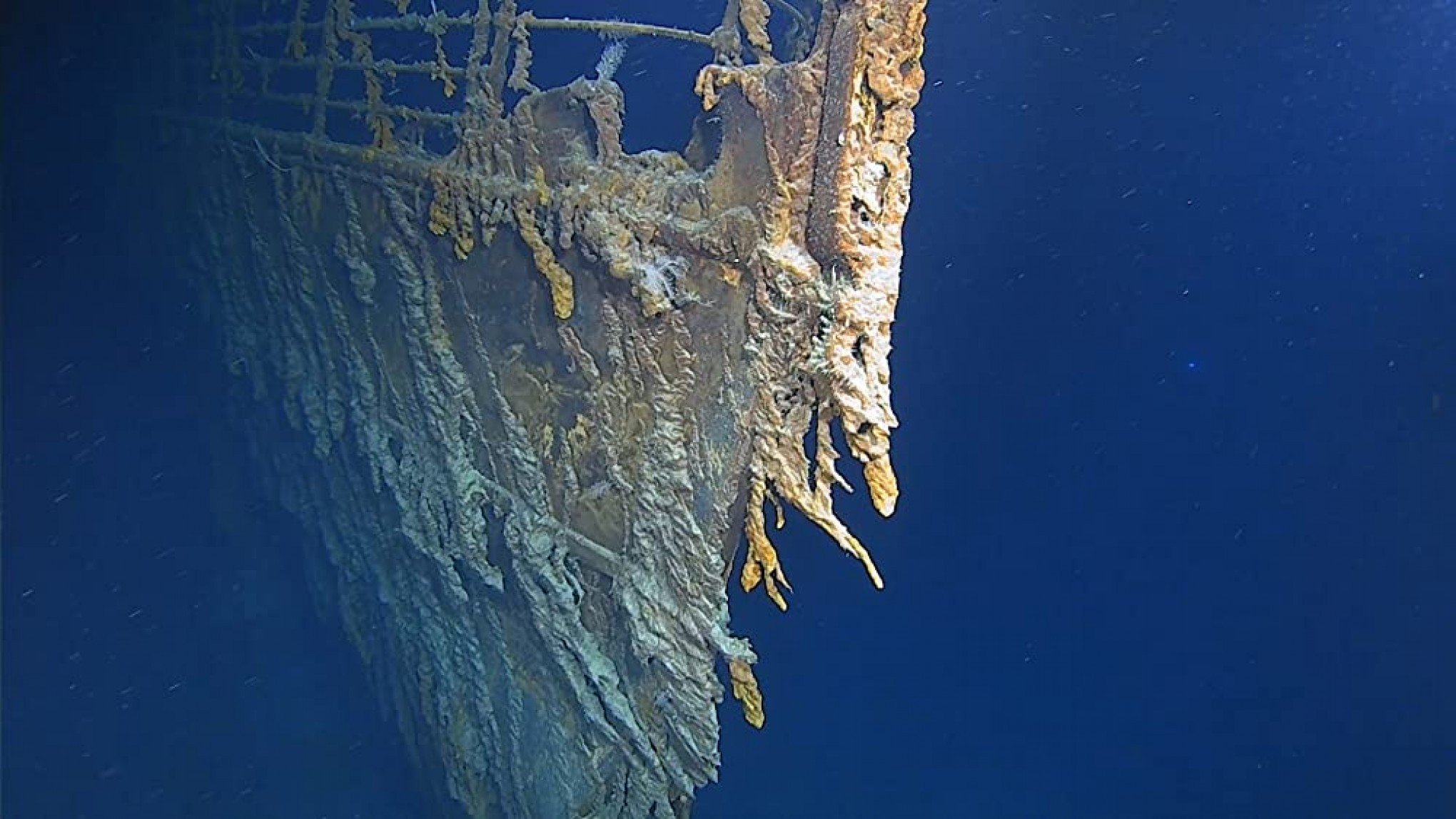 Submarino Usado Para Levar Turistas At Os Destro Os Do Titanic Desaparece No Oceano Atl Ntico