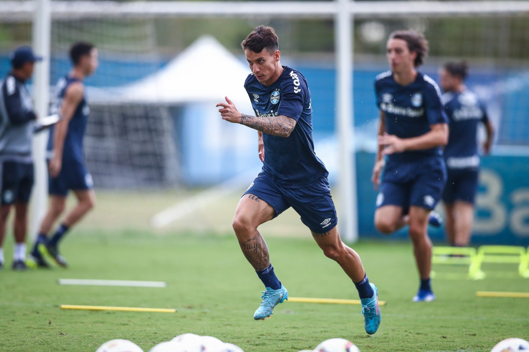 Ferreira passa por cirurgia e já tem previsão para retornar ao Grêmio