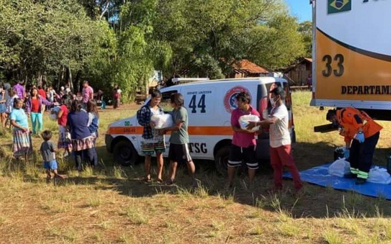 Entrega de alimentos feita pelo grupo na pandemia