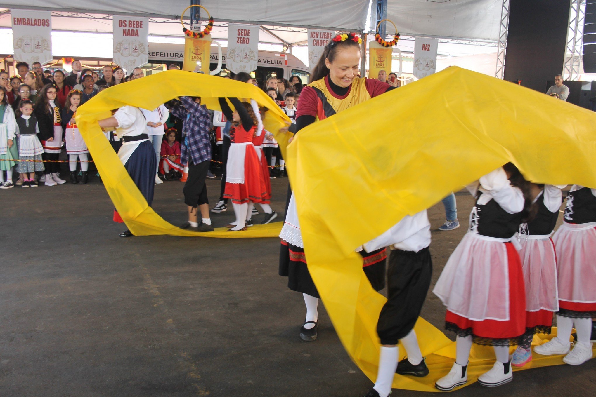 A tradição dos Jogos Germânicos e o resgate cultural através das Olimpíadas  Rurais na Oktoberfest