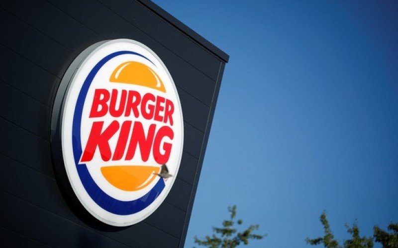 Burger King é condenado por vender Whopper Costela sem costela | abc+