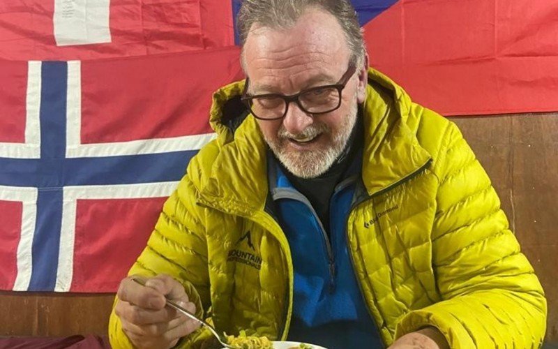 Alpinista hamburguense que sofreu acidente no Nepal descobre fratura em costelas e na pleura