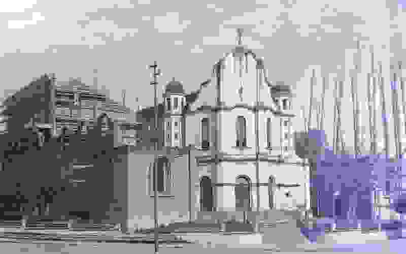 Foto inédita da construção da nova igreja São Luiz Gonzaga, de Novo Hamburgo, sobre o antigo templo, em 1952