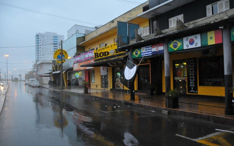 Fachada danificada em TramandaÃ­