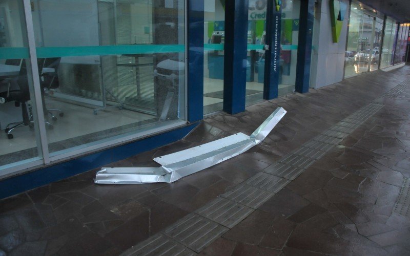 Estrutura de fachada metÃ¡lica