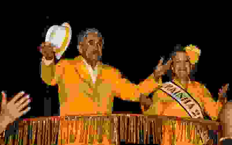 Desfile da Escola de Samba Império da Zona Norte, que homenageou Olívio Dutra em 2020