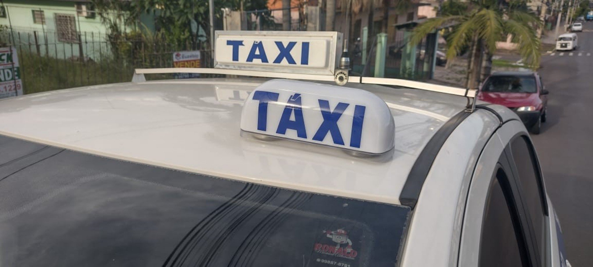Câmara aprova transferência de outorgas de táxis em Novo Hamburgo; entenda