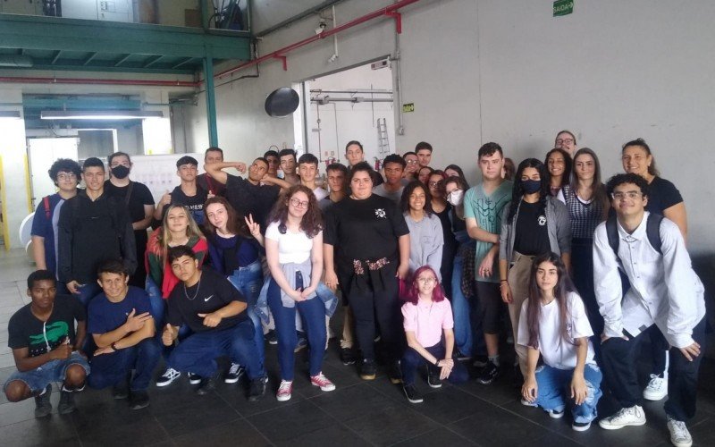 Asbem de Novo Hamburgo visita a sede do Grupo Sinos | Jornal NH