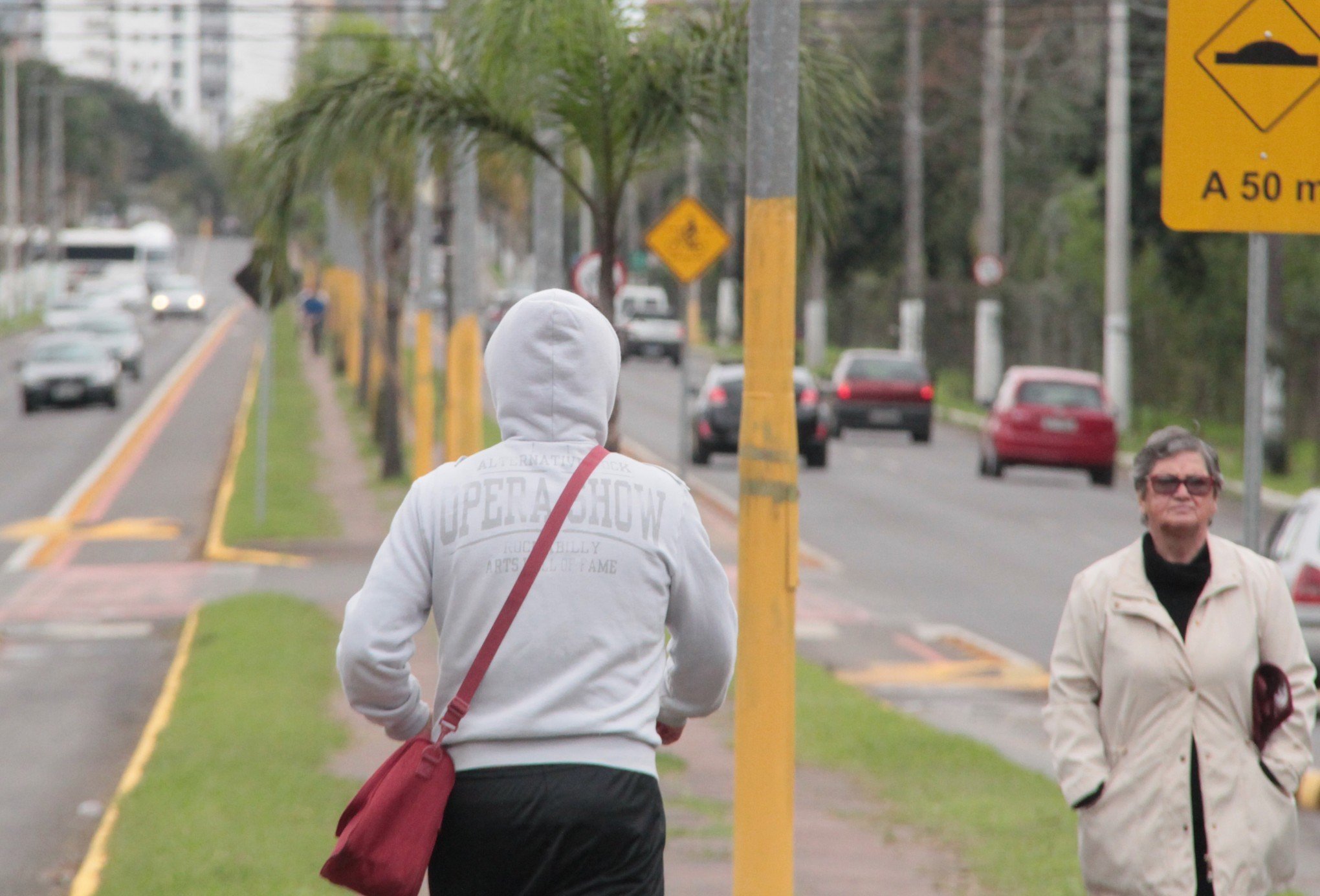 Casacos e roupa quentes voltaram à rotina da região nesta semana | abc+