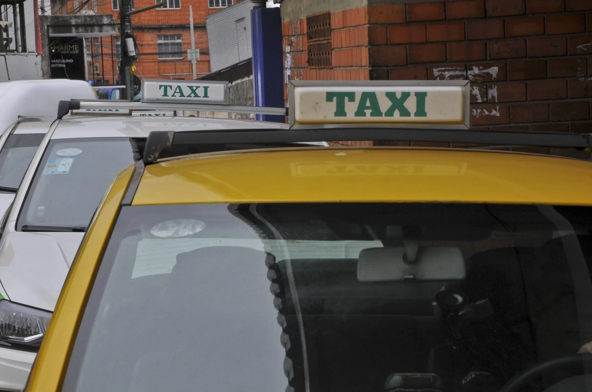 Move Brasil: Quais carros zero estão disponíveis para taxistas e motoristas de app com financiamento especial; veja regras