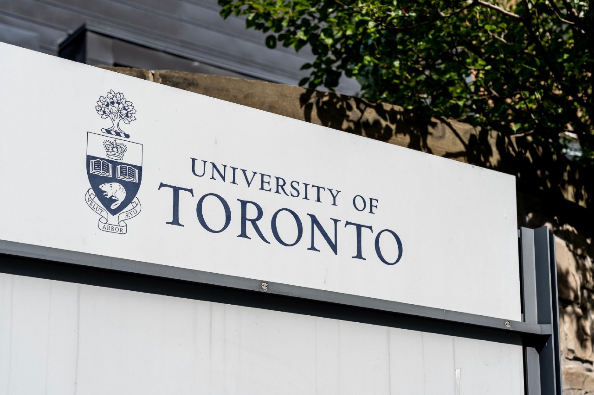 Canadian University Accepting Applications for Full Undergraduate Scholarships – Special Report