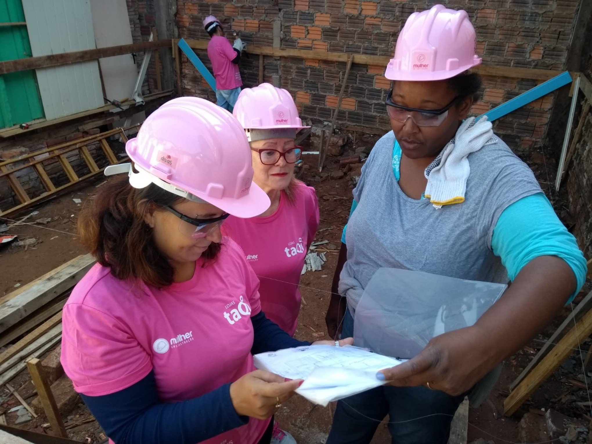 Mulheres e a construção civil