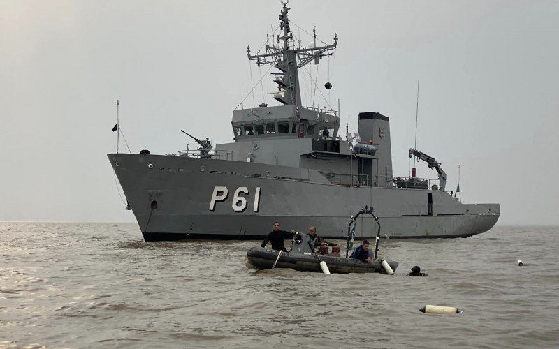 Pata Patrulha Cão Marinho - Barco de Resgate com Chile