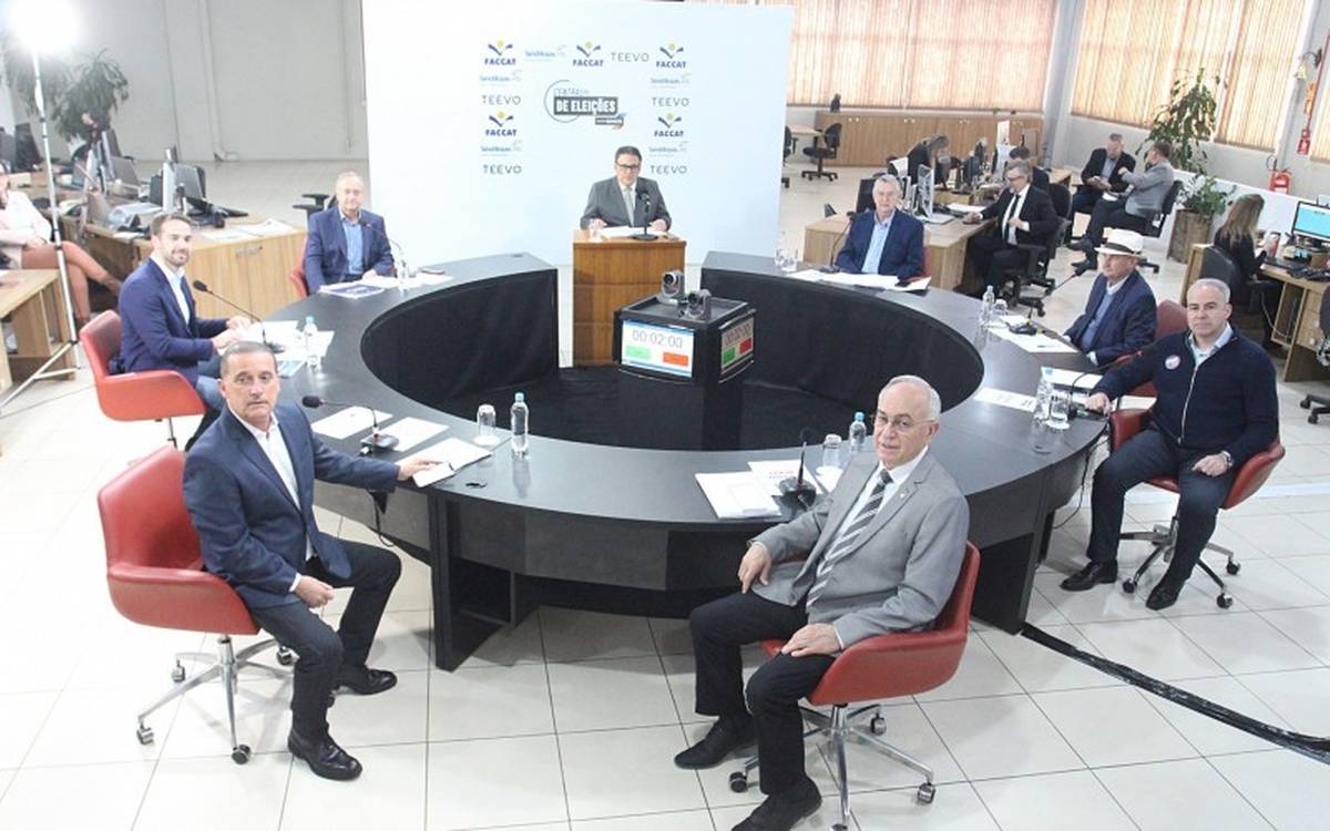 Debate dos candidatos ao governo do RS na sede do Grupo Sinos